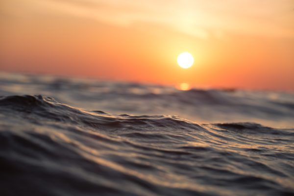 Como é o clima na Praia do Rosa