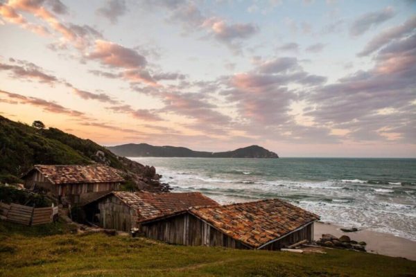 Por que escolher a Praia do Rosa?