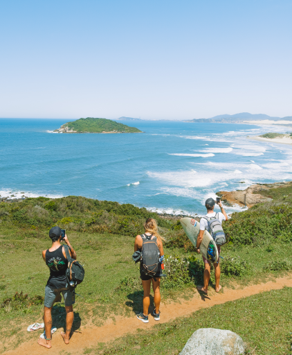 Descubra o turismo em família na Praia do Rosa